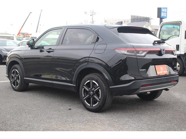 ヴェゼル ｅ：ＨＥＶ　Ｘ　禁煙車　カロッツェリア７インチナビ　ホンダセンシング　ＬＥＤヘッドライト　両側電動スライド　バックカメラ　純正１６インチアルミ　レンタカーアップ　レーンキープアシスト　ダウンヒルアシストコントロール（13枚目）