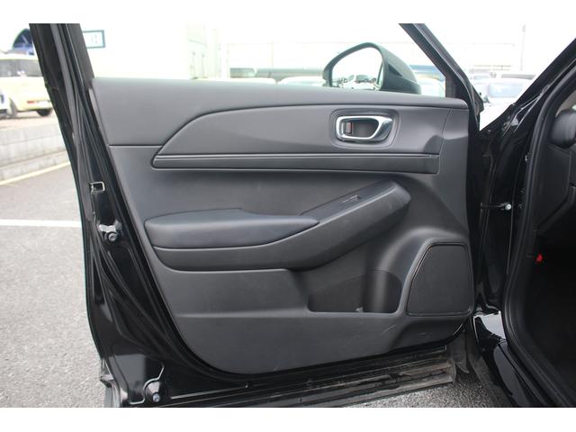 ヴェゼル ｅ：ＨＥＶ　Ｘ　禁煙車　カロッツェリア７インチナビ　ホンダセンシング　ＬＥＤヘッドライト　両側電動スライド　バックカメラ　純正１６インチアルミ　レンタカーアップ　レーンキープアシスト　ダウンヒルアシストコントロール（40枚目）