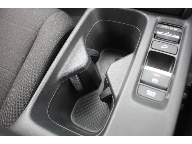 ヴェゼル ｅ：ＨＥＶ　Ｘ　禁煙車　カロッツェリア７インチナビ　ホンダセンシング　ＬＥＤヘッドライト　両側電動スライド　バックカメラ　純正１６インチアルミ　レンタカーアップ　レーンキープアシスト　ダウンヒルアシストコントロール（66枚目）