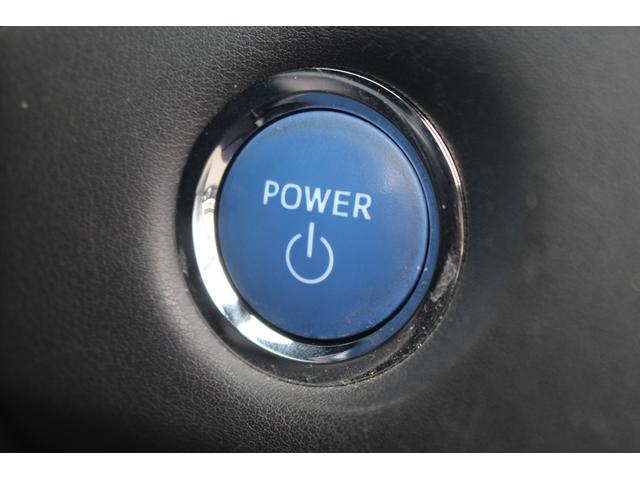 クラウンハイブリッド RSアドバンス 後期型 禁煙車 純正12.3インチナビ 全周囲カメラ 黒革シート シートヒーター パワーシート ヘッドアップディスプレイ ブラインドスポット フルセグTV ETC2.0 LEDヘッドライト(5枚目)