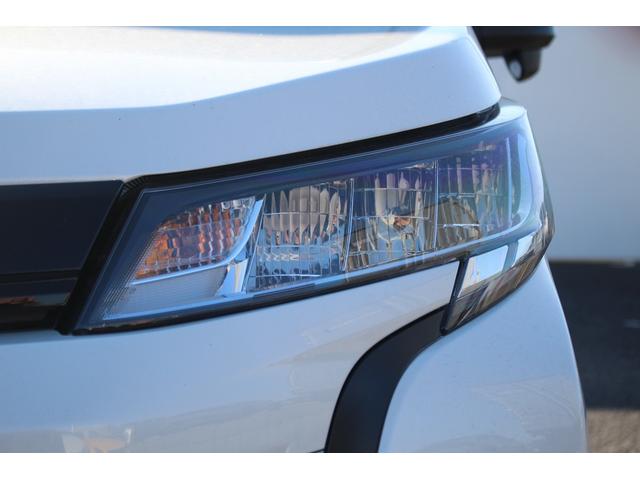 ノア Ｘ　禁煙車　純正８インチナビ　バックカメラ　トヨタセーフティーセンス　電動スライドドア　レーダークルーズコントロール　ＬＥＤヘッドライト　ＥＴＣ　スマートキー　三列シート　パーキングアシスト（24枚目）