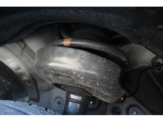 ノア Ｘ　禁煙車　純正８インチナビ　バックカメラ　トヨタセーフティーセンス　電動スライドドア　レーダークルーズコントロール　ＬＥＤヘッドライト　ＥＴＣ　スマートキー　三列シート　パーキングアシスト（31枚目）