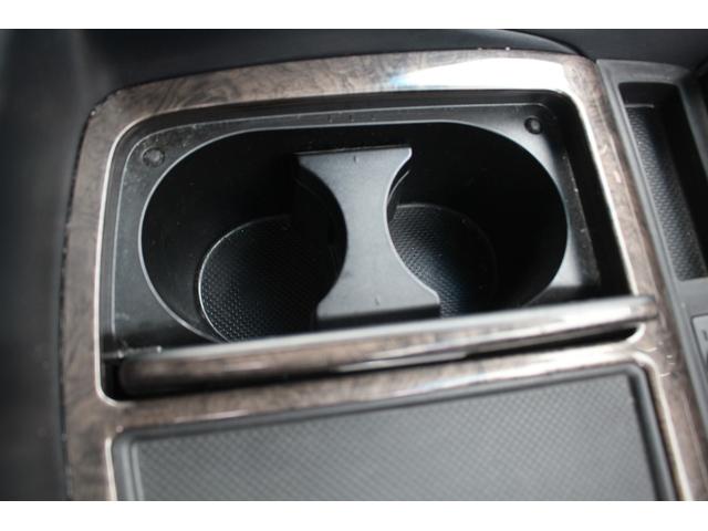 アルファードハイブリッド エグゼクティブラウンジ　後期型　禁煙車　ＪＢＬプレミアムサウンド　純正１０．５インチナビ　フルセグＴＶ　バックカメラ　後席モニター　電動リアゲート　レーダークルーズコントロール　　ＥＴＣ２．０　デジタルインナーミラー（64枚目）