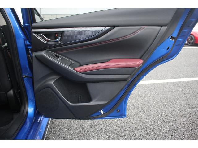 レヴォーグ ＳＴＩスポーツＲ　ＥＸ　禁煙車　サンルーフ　ＳＴＩフルエアロ　純正１１．６インチディスプレイオーディオ　フルセグＴＶ　全周囲カメラ　シートヒーター　電動リアゲート　ＥＴＣ　臙脂革シート　純正１８インチアルミホイール（33枚目）