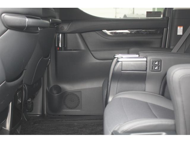 アルファード ２．５Ｓ　Ｃパッケージ　後期型　禁煙車　純正９インチナビ　フルセグＴＶ　温冷黒革シート　バックカメラ　両側電動スライドドア　電動リアゲート　レーダークルーズコントロール　ＥＴＣ２．０　クリアランスソナー　衝突軽減（39枚目）