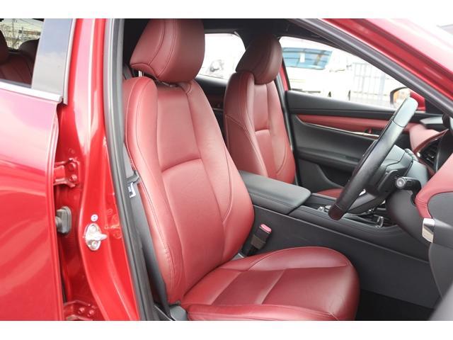 ＭＡＺＤＡ３ファストバック ２０Ｓバーガンディ　セレクション　１オーナー／赤革シート／純正８．８型ナビ／地デジ／全周囲カメラ／衝突軽減／レーダークルーズ／ＬＥＤヘッドライト／Ｂｌｕｅｔｏｏｔｈ／障害物センサー／スマートキー／プッシュスタート／（29枚目）