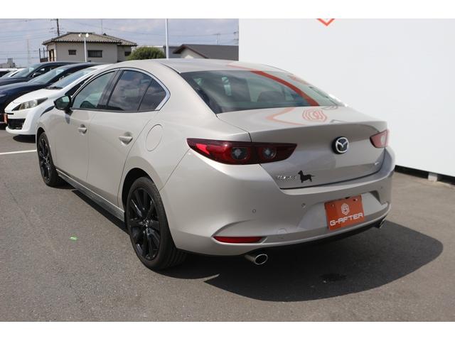 ＭＡＺＤＡ３セダン ２０Ｓ　ブラックトーンエディション　Ｒ５登録／純正ナビ／地デジ／全周囲カメラ／レーダークルーズ／シートヒーター／パワーシート／ＥＴＣ／（12枚目）