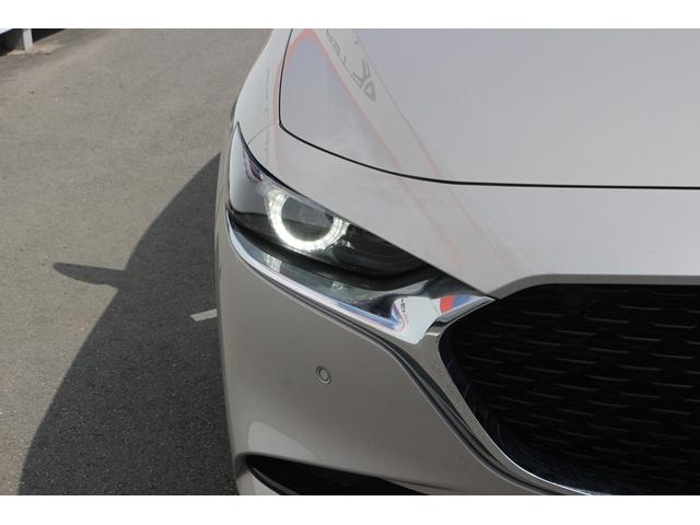 ＭＡＺＤＡ３セダン ２０Ｓ　ブラックトーンエディション　Ｒ５登録／純正ナビ／地デジ／全周囲カメラ／レーダークルーズ／シートヒーター／パワーシート／ＥＴＣ／（16枚目）
