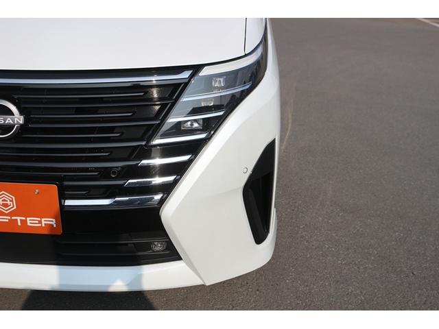 セレナ ｅ－パワー　ハイウェイスターＶ　１２．３型純正ナビ／地デジ／全周囲カメラ／両側電動スライドドア／プロパイロット／衝突軽減ブレーキ／ＬＥＤヘッドライト／ＥＴＣ／（17枚目）