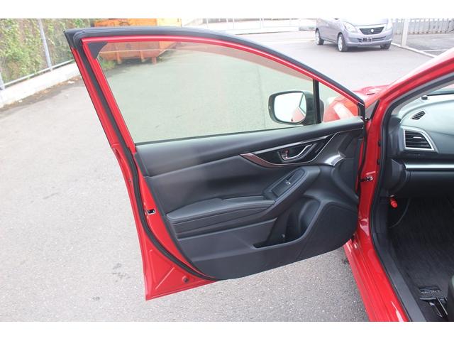 インプレッサスポーツ ２．０ｉ－Ｓアイサイト　禁煙車　オプション黒革シート　純正８型ナビ　地上デジタル　バックカメラ　衝突軽減ブレーキ　レーダークルーズコントロール　シートヒーター　ＬＥＤヘッドライト　スマートキー　プッシュスタート（33枚目）