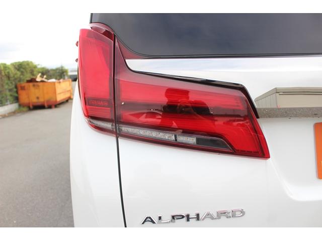 アルファード ２．５Ｓ　タイプゴールド　禁煙車　サンルーフ　後席モニター　純正９型ナビ　バックカメラ　衝突軽減　レーダークルーズ　３眼ＬＥＤヘッドライト　電動リアゲート　両側電動スライドドア　ＥＴＣ　ハーフレザー　クリアランスソナー（23枚目）
