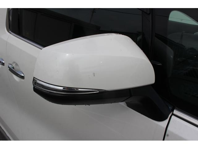 アルファード ２．５Ｓ　タイプゴールド　禁煙車　サンルーフ　後席モニター　純正９型ナビ　バックカメラ　衝突軽減　レーダークルーズ　３眼ＬＥＤヘッドライト　電動リアゲート　両側電動スライドドア　ＥＴＣ　ハーフレザー　クリアランスソナー（25枚目）
