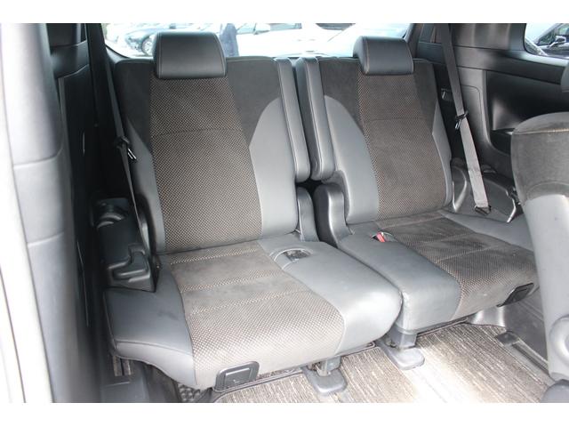 アルファード ２．５Ｓ　タイプゴールド　禁煙車　サンルーフ　後席モニター　純正９型ナビ　バックカメラ　衝突軽減　レーダークルーズ　３眼ＬＥＤヘッドライト　電動リアゲート　両側電動スライドドア　ＥＴＣ　ハーフレザー　クリアランスソナー（40枚目）