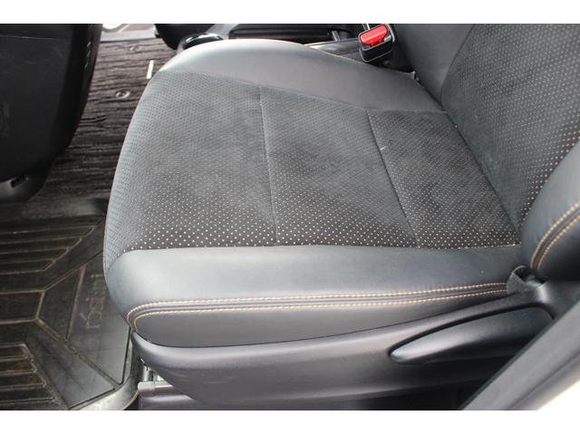 アルファード ２．５Ｓ　タイプゴールド　禁煙車　サンルーフ　後席モニター　純正９型ナビ　バックカメラ　衝突軽減　レーダークルーズ　３眼ＬＥＤヘッドライト　電動リアゲート　両側電動スライドドア　ＥＴＣ　ハーフレザー　クリアランスソナー（44枚目）