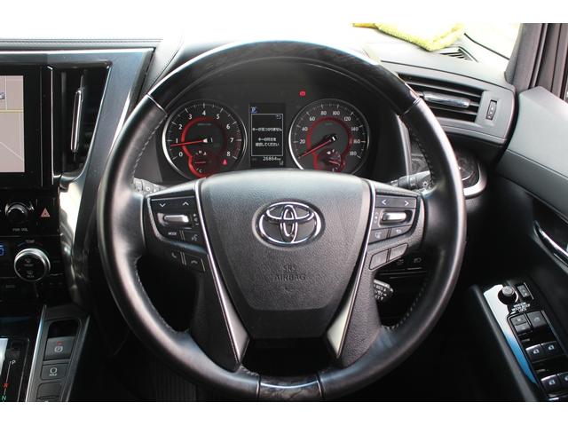 アルファード ２．５Ｓ　タイプゴールド　禁煙車　サンルーフ　後席モニター　純正９型ナビ　バックカメラ　衝突軽減　レーダークルーズ　３眼ＬＥＤヘッドライト　電動リアゲート　両側電動スライドドア　ＥＴＣ　ハーフレザー　クリアランスソナー（46枚目）