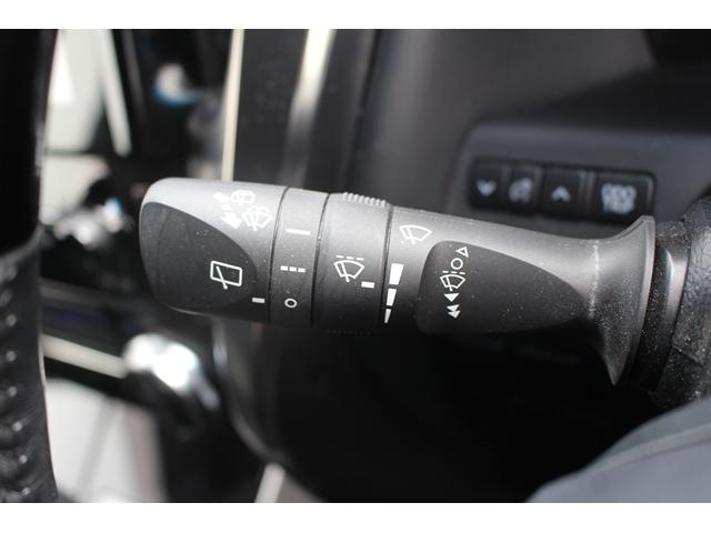 アルファード ２．５Ｓ　タイプゴールド　禁煙車　サンルーフ　後席モニター　純正９型ナビ　バックカメラ　衝突軽減　レーダークルーズ　３眼ＬＥＤヘッドライト　電動リアゲート　両側電動スライドドア　ＥＴＣ　ハーフレザー　クリアランスソナー（50枚目）