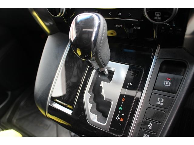アルファード ２．５Ｓ　タイプゴールド　禁煙車　サンルーフ　後席モニター　純正９型ナビ　バックカメラ　衝突軽減　レーダークルーズ　３眼ＬＥＤヘッドライト　電動リアゲート　両側電動スライドドア　ＥＴＣ　ハーフレザー　クリアランスソナー（54枚目）