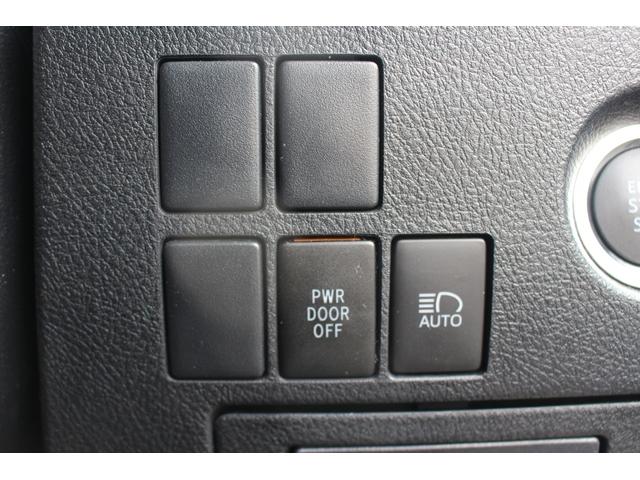 アルファード ２．５Ｓ　タイプゴールド　禁煙車　サンルーフ　後席モニター　純正９型ナビ　バックカメラ　衝突軽減　レーダークルーズ　３眼ＬＥＤヘッドライト　電動リアゲート　両側電動スライドドア　ＥＴＣ　ハーフレザー　クリアランスソナー（60枚目）