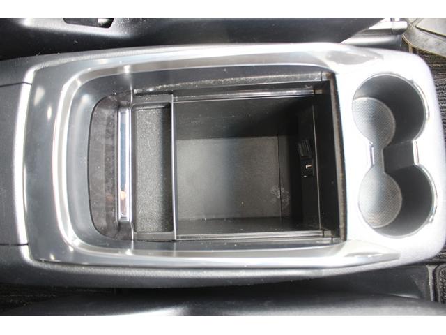 アルファード ２．５Ｓ　タイプゴールド　禁煙車　サンルーフ　後席モニター　純正９型ナビ　バックカメラ　衝突軽減　レーダークルーズ　３眼ＬＥＤヘッドライト　電動リアゲート　両側電動スライドドア　ＥＴＣ　ハーフレザー　クリアランスソナー（63枚目）