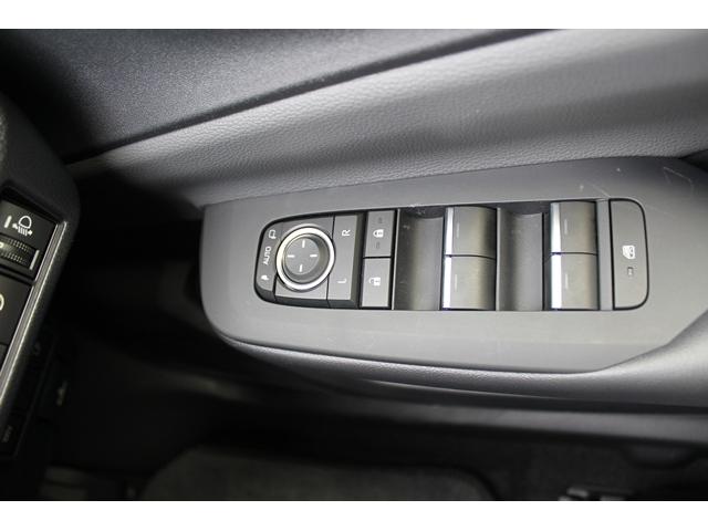 プリウス Ｇ　純正ディスプレイオーデイオ／地デジ／全周囲カメラ／シートヒーター／衝突軽減／レーダークルーズ／ＬＥＤヘッドライト／ＥＴＣ２．０／シートヒーター／プッシュスタート／Ｂｌｕｅｔｏｏｔｈ接続／（51枚目）