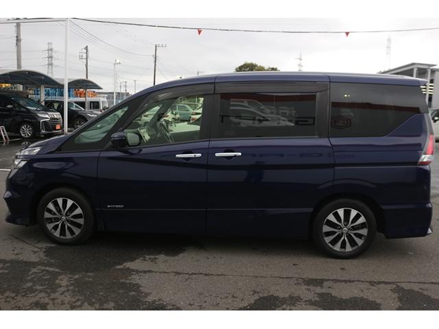 セレナ ハイウェイスター　ＶセレクションＩＩ　プロパイロット　純正９インチナビ　ＴＶ　アラウンドビューモニター　両側パワースライドドア　ＬＥＤヘッドライト　純正１６インチＡＷ　ＥＴＣ（11枚目）