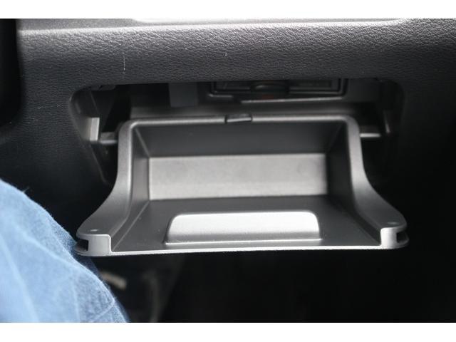 セレナ ハイウェイスター　ＶセレクションＩＩ　プロパイロット　純正９インチナビ　ＴＶ　アラウンドビューモニター　両側パワースライドドア　ＬＥＤヘッドライト　純正１６インチＡＷ　ＥＴＣ（52枚目）