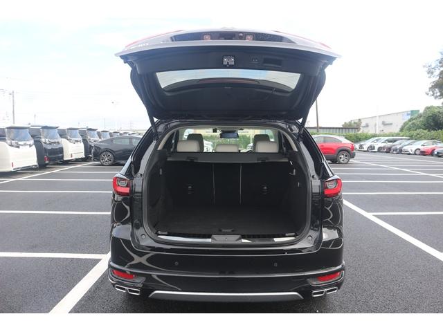 ＣＸ－６０ ＸＤ　エクスクルーシブモード　白革シート／純正１２．３型ナビ／地デジ／全周囲カ衝突軽衝ブレーキ／レーダークルーズコントロール／ＬＥＤヘッドライト／シートヒーター／シートベンチレーション／禁煙車／純正アルミホイール／（30枚目）