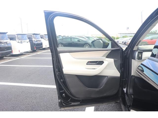 ＣＸ－６０ ＸＤ　エクスクルーシブモード　白革シート／純正１２．３型ナビ／地デジ／全周囲カ衝突軽衝ブレーキ／レーダークルーズコントロール／ＬＥＤヘッドライト／シートヒーター／シートベンチレーション／禁煙車／純正アルミホイール／（33枚目）