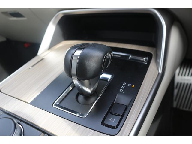 ＣＸ－６０ ＸＤ　エクスクルーシブモード　白革シート／純正１２．３型ナビ／地デジ／全周囲カ衝突軽衝ブレーキ／レーダークルーズコントロール／ＬＥＤヘッドライト／シートヒーター／シートベンチレーション／禁煙車／純正アルミホイール／（55枚目）