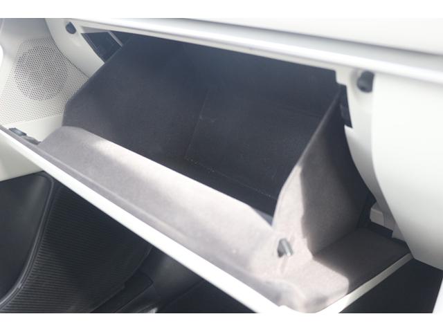 ＣＸ－６０ ＸＤ　エクスクルーシブモード　白革シート／純正１２．３型ナビ／地デジ／全周囲カ衝突軽衝ブレーキ／レーダークルーズコントロール／ＬＥＤヘッドライト／シートヒーター／シートベンチレーション／禁煙車／純正アルミホイール／（61枚目）