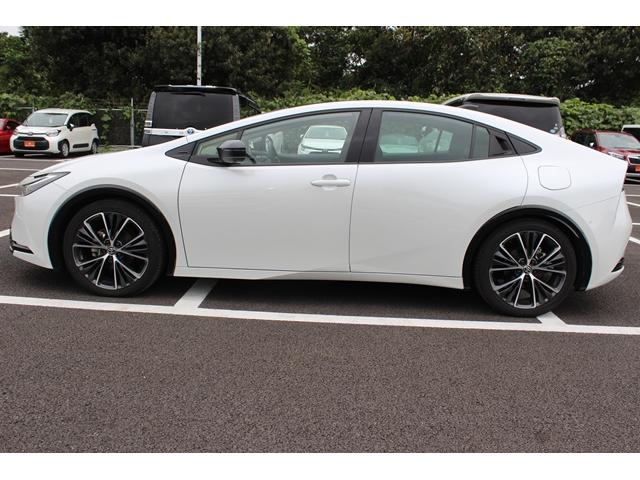 プリウス Z パノラマルーフ/純正12インチディスプレイオーディオ/地デジ/バックカメラ/黒革シート/レーダークルーズ/衝突軽減/ETC2.0/(14枚目)