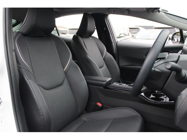 プリウス Z パノラマルーフ/純正12インチディスプレイオーディオ/地デジ/バックカメラ/黒革シート/レーダークルーズ/衝突軽減/ETC2.0/(28枚目)