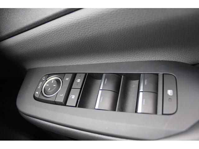 プリウス Z パノラマルーフ/純正12インチディスプレイオーディオ/地デジ/バックカメラ/黒革シート/レーダークルーズ/衝突軽減/ETC2.0/(59枚目)