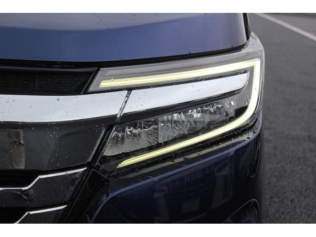 ステップワゴンスパーダ ｅ：ＨＥＶスパーダ　Ｇ・ＥＸ　ホンダセンシング　社外ナビ／地デジ／バックカメラ／両側電動／デジタルインナーミラー／衝突軽減／レーダークルーズ／ハーフレザーシート／（18枚目）