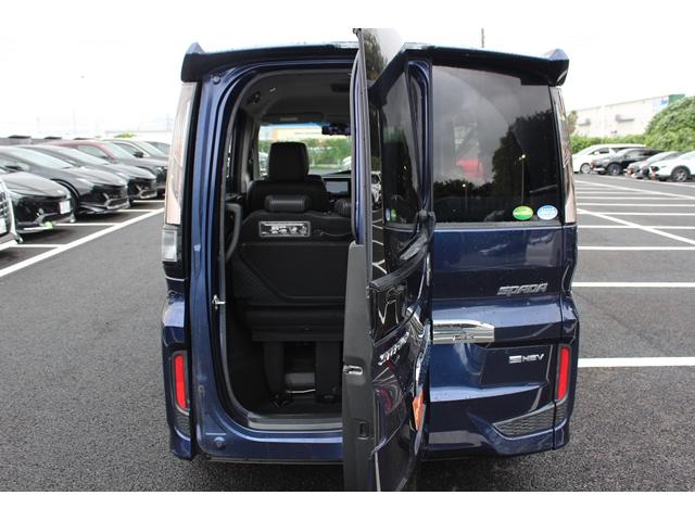 ステップワゴンスパーダ ｅ：ＨＥＶスパーダ　Ｇ・ＥＸ　ホンダセンシング　社外ナビ／地デジ／バックカメラ／両側電動／デジタルインナーミラー／衝突軽減／レーダークルーズ／ハーフレザーシート／（34枚目）