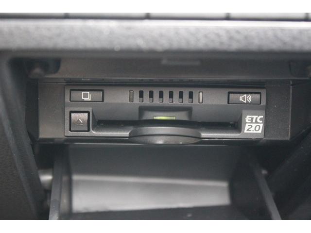 カムリ Ｇ　純正９型ナビ／地デジ／バックカメラ／衝突軽減／レーダークルーズ／純正１７ＡＷ／電動パワーバックドア／ＥＴＣ２．０（6枚目）