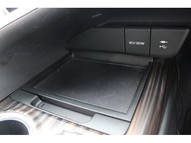カムリ Ｇ　純正９型ナビ／地デジ／バックカメラ／衝突軽減／レーダークルーズ／純正１７ＡＷ／電動パワーバックドア／ＥＴＣ２．０（50枚目）