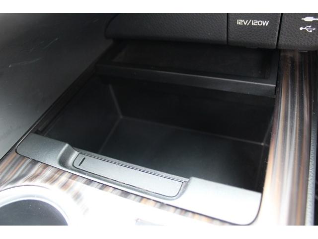 カムリ Ｇ　純正９型ナビ／地デジ／バックカメラ／衝突軽減／レーダークルーズ／純正１７ＡＷ／電動パワーバックドア／ＥＴＣ２．０（51枚目）