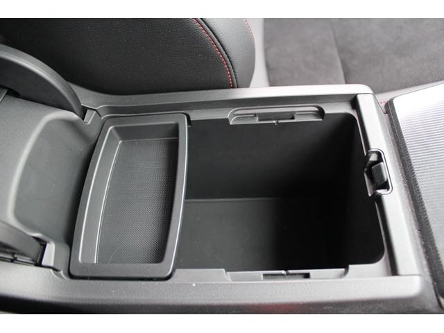 シビック ｅ：ＨＥＶ　ＢＯＳＥサウンド／純正９型ナビ／地デジ／バックカメラ／ホンダセンシング／ハーフレザーシート／パワーシート／ＥＴＣ２．０（49枚目）