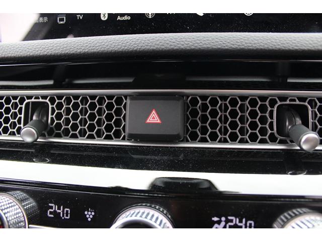 シビック ｅ：ＨＥＶ　ＢＯＳＥサウンド／純正９型ナビ／地デジ／バックカメラ／ホンダセンシング／ハーフレザーシート／パワーシート／ＥＴＣ２．０（57枚目）