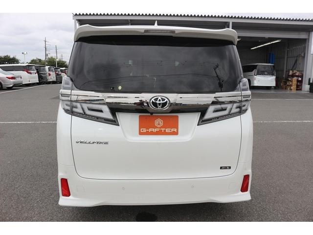 ヴェルファイア ２．５Ｚ　Ｇエディション　後席モニター／純正９型ナビ／地デジ／バックカメラ／黒革シート／衝突軽減ブレーキ／レーダークルーズコントロール／電動リアゲート／シートエアコン／シートヒーター／パワーシート／ＬＥＤヘッドライト／（9枚目）