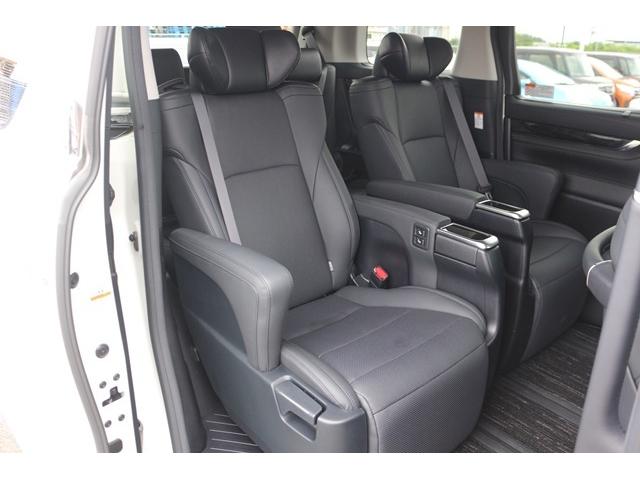 ヴェルファイア ２．５Ｚ　Ｇエディション　後席モニター／純正９型ナビ／地デジ／バックカメラ／黒革シート／衝突軽減ブレーキ／レーダークルーズコントロール／電動リアゲート／シートエアコン／シートヒーター／パワーシート／ＬＥＤヘッドライト／（41枚目）