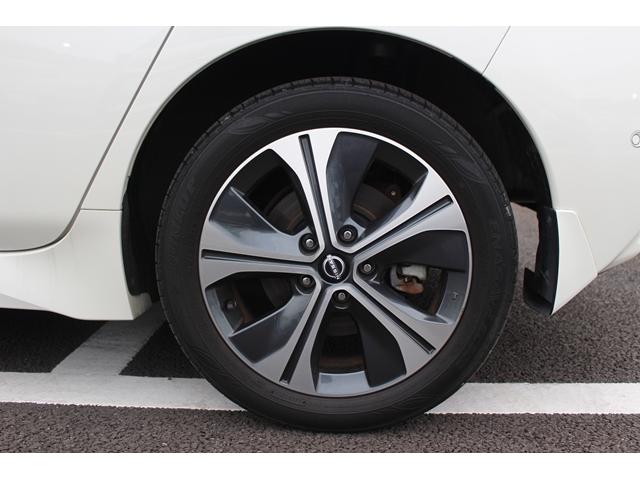 リーフ ｅ＋　Ｇ　ワンオーナー／ＢＯＳＥサウンド／黒革シート／純正９型ナビ／地デジ／全周囲カメラ／プロパイロット／ツートンルーフ（32枚目）