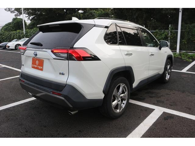 ＲＡＶ４ ハイブリッドＧ　黒革シート／シートヒーター／レーダークルーズ／衝突軽減／ＥＴＣ／４ＷＤ／パワーシート／純正１８ＡＷ／ＡＴマニュアルモード／ＬＥＤヘッドライト／電動Ｒゲート／ＡＢＳパワステ／電動格納ミラー（5枚目）