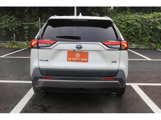 ＲＡＶ４ ハイブリッドＧ　黒革シート／シートヒーター／レーダークルーズ／衝突軽減／ＥＴＣ／４ＷＤ／パワーシート／純正１８ＡＷ／ＡＴマニュアルモード／ＬＥＤヘッドライト／電動Ｒゲート／ＡＢＳパワステ／電動格納ミラー（6枚目）