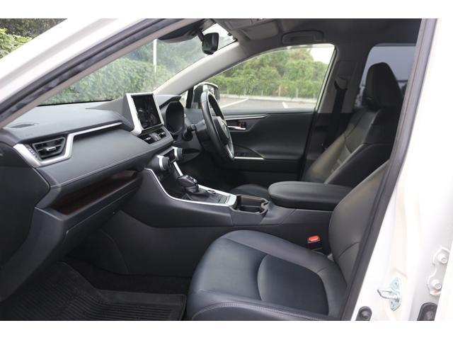 ＲＡＶ４ ハイブリッドＧ　黒革シート／シートヒーター／レーダークルーズ／衝突軽減／ＥＴＣ／４ＷＤ／パワーシート／純正１８ＡＷ／ＡＴマニュアルモード／ＬＥＤヘッドライト／電動Ｒゲート／ＡＢＳパワステ／電動格納ミラー（36枚目）