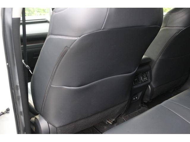ＲＡＶ４ ハイブリッドＧ　黒革シート／シートヒーター／レーダークルーズ／衝突軽減／ＥＴＣ／４ＷＤ／パワーシート／純正１８ＡＷ／ＡＴマニュアルモード／ＬＥＤヘッドライト／電動Ｒゲート／ＡＢＳパワステ／電動格納ミラー（40枚目）