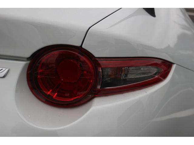 ロードスター Ｓレザーパッケージ　６ＭＴ／黒革シート／純正ナビ／バックカメラ／地デジ／シートヒーター／ＬＥＤヘッドライト／ＥＴＣ／（15枚目）