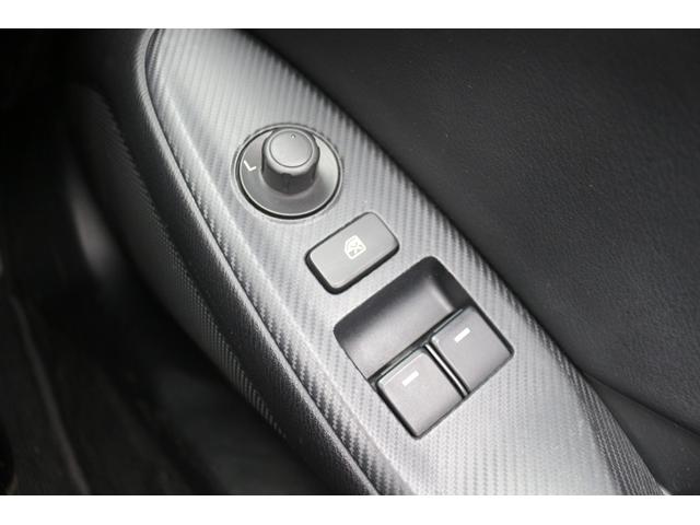 ロードスター Ｓレザーパッケージ　６ＭＴ／黒革シート／純正ナビ／バックカメラ／地デジ／シートヒーター／ＬＥＤヘッドライト／ＥＴＣ／（54枚目）
