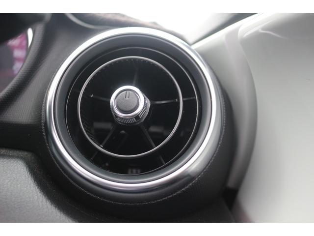 ロードスター Ｓレザーパッケージ　６ＭＴ／黒革シート／純正ナビ／バックカメラ／地デジ／シートヒーター／ＬＥＤヘッドライト／ＥＴＣ／（55枚目）